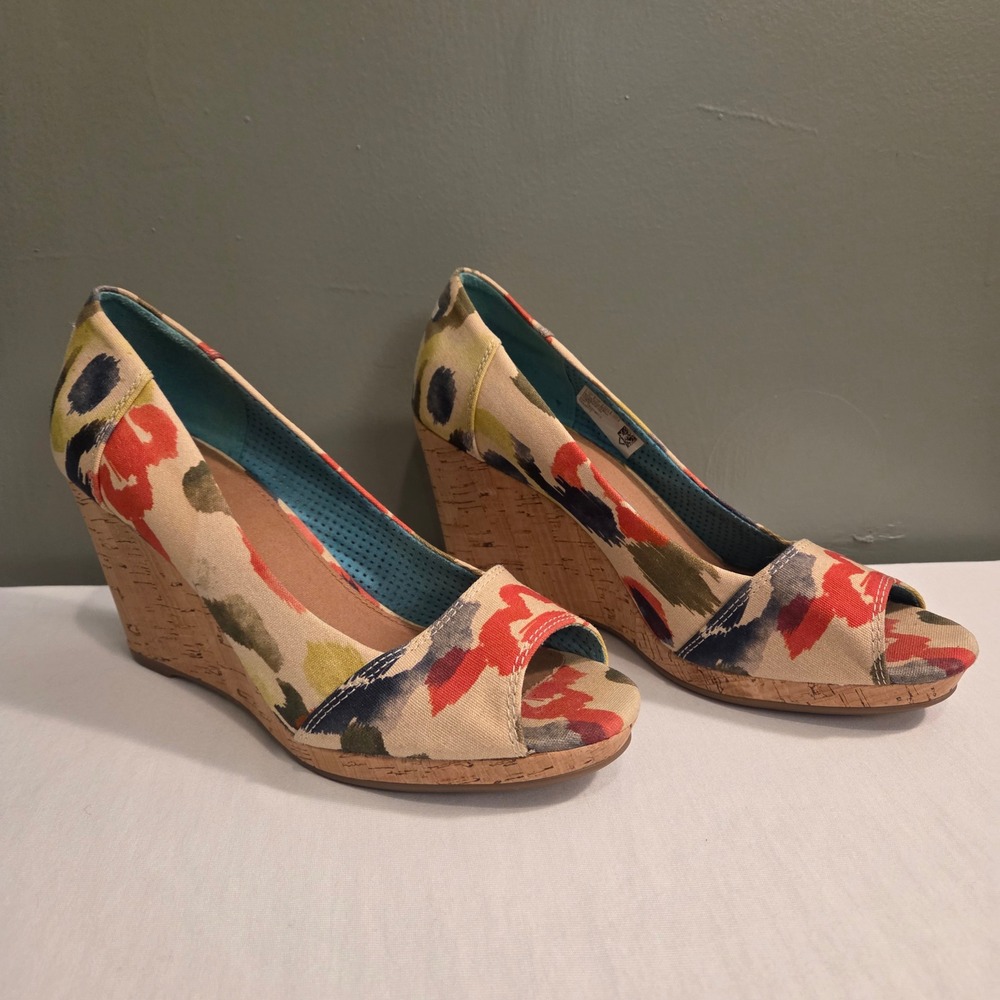 Toms Women's Stella Wedge Sandals Peep Toe Size 8 Watercolor Floral Print